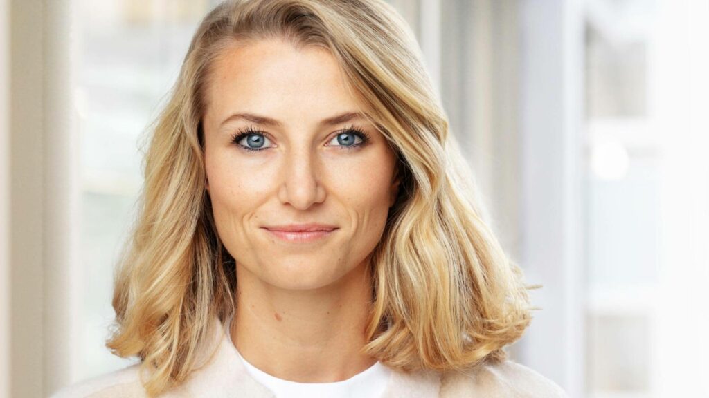 Lara_Schur